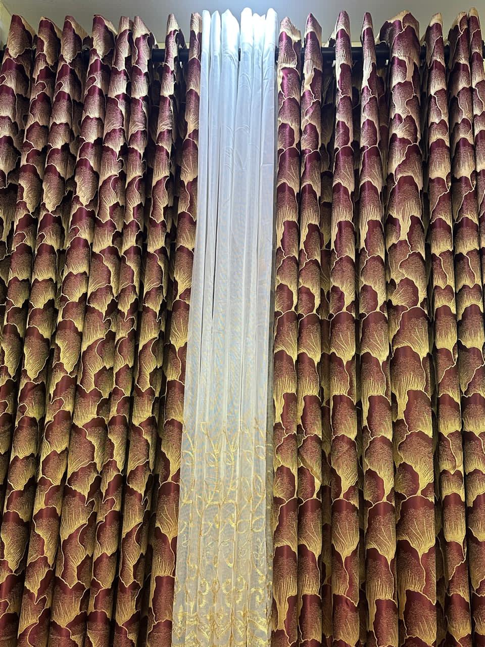 Modern 3-piece curtain set