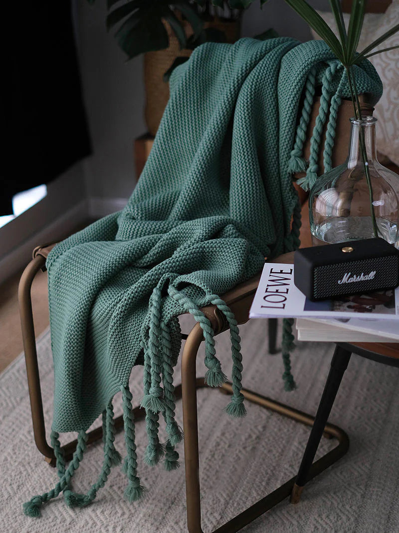 Supper Soft Knitted Throw Blankets With Tassels
