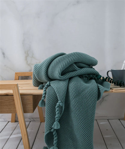 Supper Soft Knitted Throw Blankets With Tassels